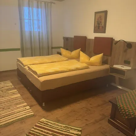 Boarding House Hohenwart فندق